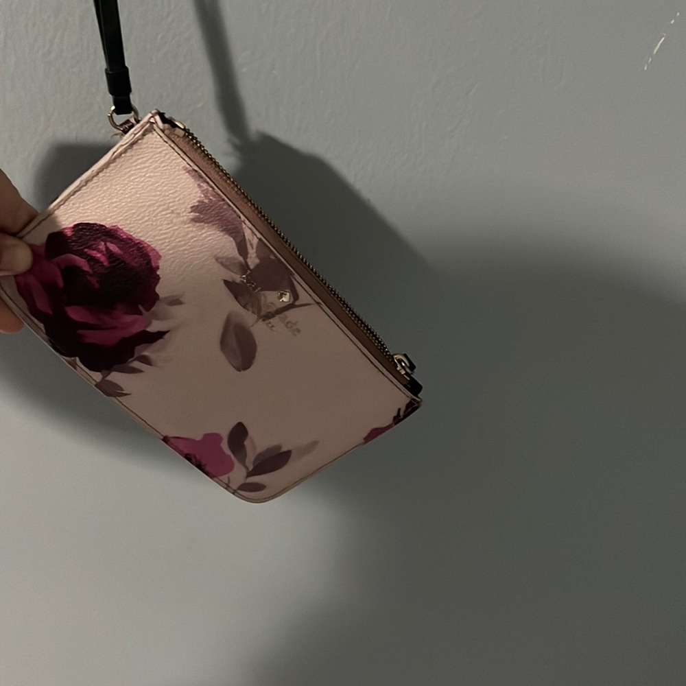 Kate Spade floral Wristlet